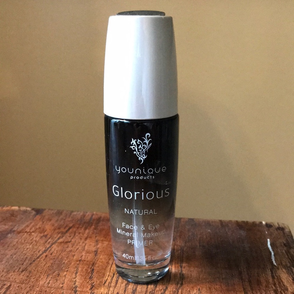 Younique Glorious face & eye mineral primer. New.